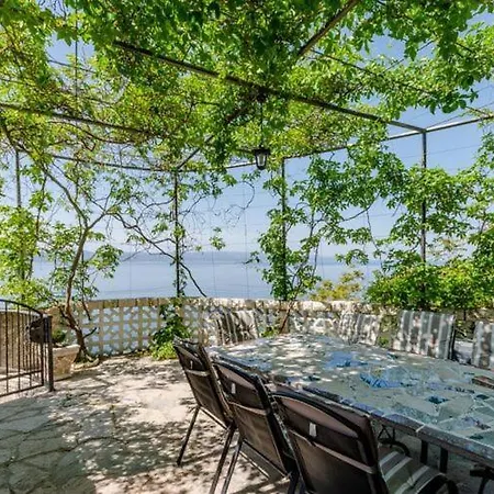 Kosa - With Balcony And Sea View Apartment